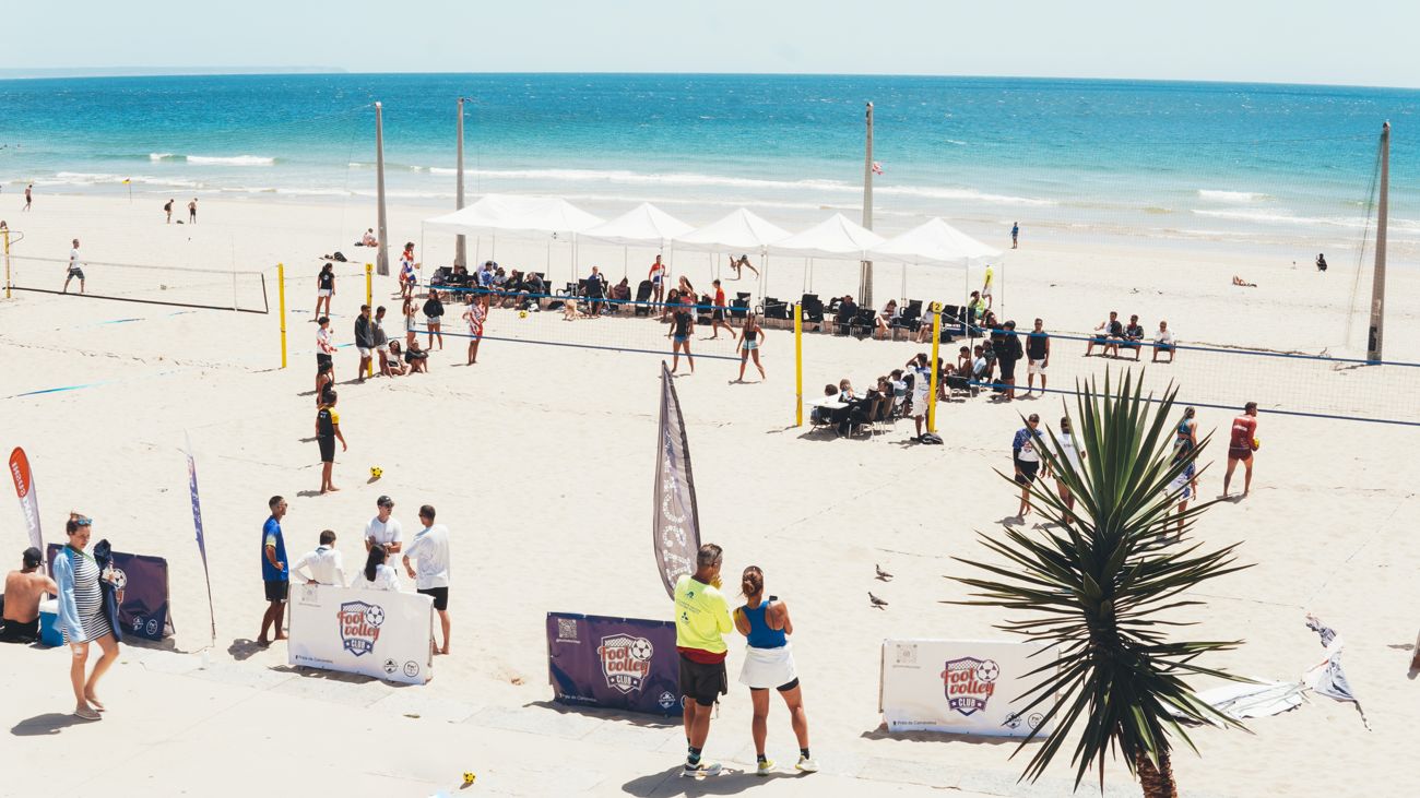 Tournament courts seen from above on Praia de Carcavelos